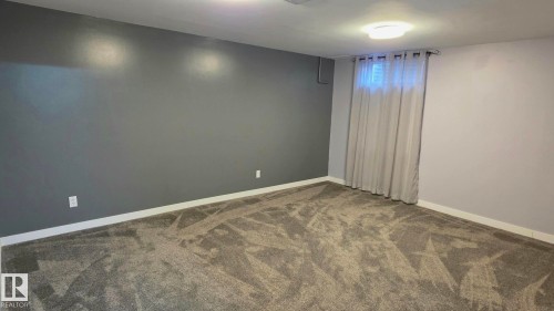 117 Londonderry Square, Edmonton, AB - Indoor Photo Showing Other Room
