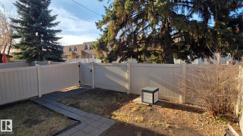 117 Londonderry Square, Edmonton, AB - Outdoor