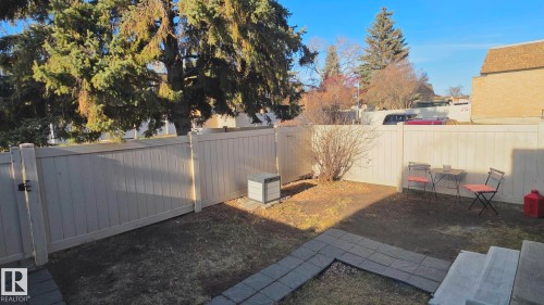 117 Londonderry Square, Edmonton, AB - Outdoor