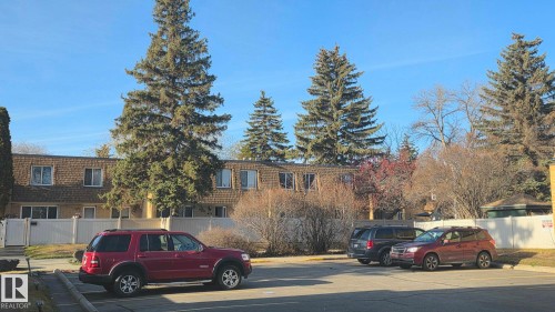 117 Londonderry Square, Edmonton, AB - Outdoor
