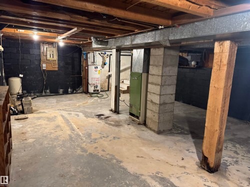 418 Hwy 13 W, Alder Flats, AB - Indoor Photo Showing Basement
