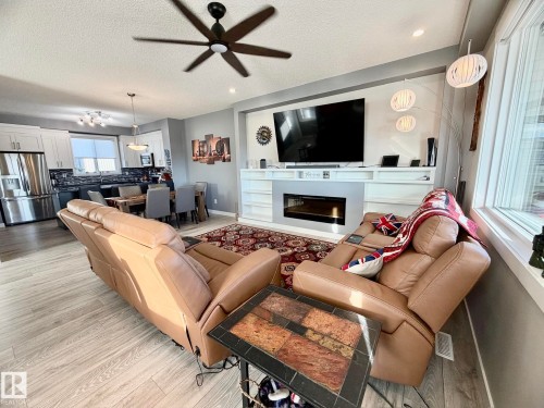 118 16903 68 Street, Edmonton, AB - Indoor Photo Showing Living Room With Fireplace