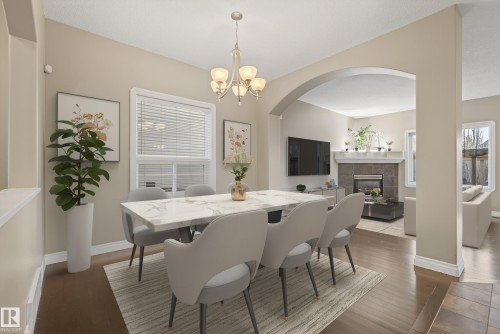 21917 95A Avenue, Edmonton, AB - Indoor Photo Showing Dining Room