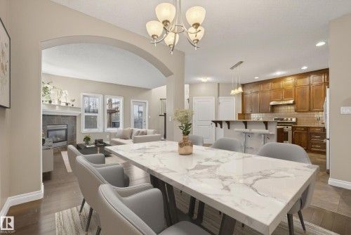 21917 95A Avenue, Edmonton, AB - Indoor Photo Showing Dining Room