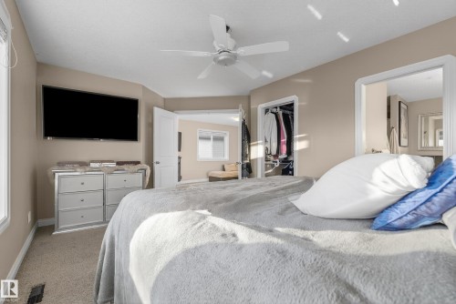 21917 95A Avenue, Edmonton, AB - Indoor Photo Showing Bedroom