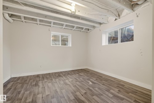 21917 95A Avenue, Edmonton, AB - Indoor Photo Showing Other Room