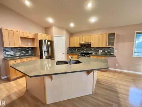 1248 Ormsby Lane, Edmonton, AB - Indoor Photo Showing Kitchen With Double Sink
