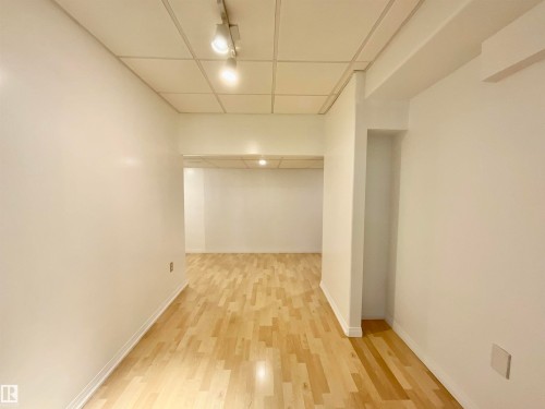1248 Ormsby Lane, Edmonton, AB - Indoor Photo Showing Other Room