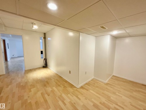 1248 Ormsby Lane, Edmonton, AB - Indoor