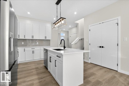 10506 162 Street, Edmonton, AB - Indoor Photo Showing Kitchen