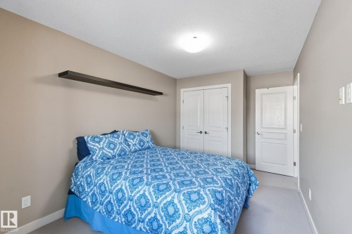 8039 18 Avenue, Edmonton, AB - Indoor Photo Showing Bedroom
