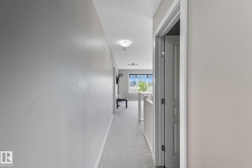 8039 18 Avenue, Edmonton, AB - Indoor Photo Showing Other Room