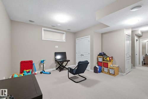 8039 18 Avenue, Edmonton, AB - Indoor