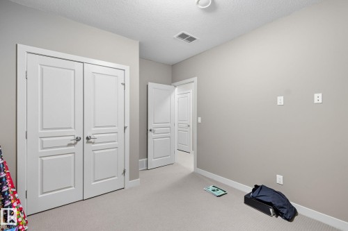 8039 18 Avenue, Edmonton, AB - Indoor Photo Showing Other Room