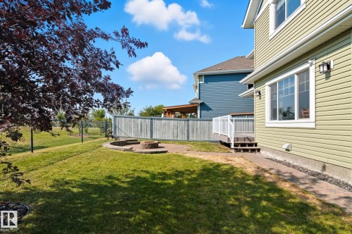 8039 18 Avenue, Edmonton, AB - Outdoor