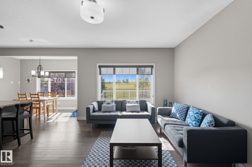 8039 18 Avenue, Edmonton, AB - Indoor Photo Showing Living Room