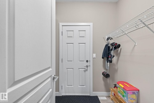 8039 18 Avenue, Edmonton, AB - Indoor