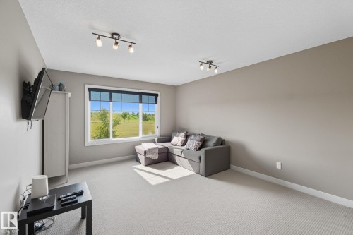 8039 18 Avenue, Edmonton, AB - Indoor Photo Showing Other Room