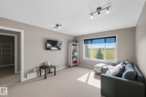 8039 18 Avenue, Edmonton, AB - Indoor