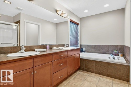51 Nicola Road, St. Albert, AB - Indoor Photo Showing Bathroom