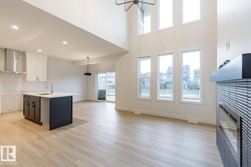 13039 212 Street, Edmonton, AB - Indoor Photo Showing Kitchen