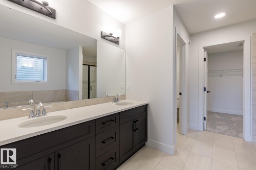 13039 212 Street, Edmonton, AB - Indoor Photo Showing Bathroom