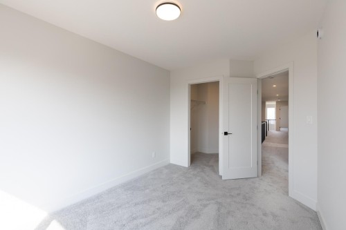 13113 212A Street, Edmonton, AB - Indoor Photo Showing Other Room