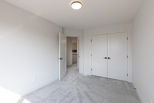 13113 212A Street, Edmonton, AB - Indoor Photo Showing Other Room