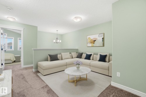 108 South Creek Wynd, Stony Plain, AB - Indoor Photo Showing Living Room