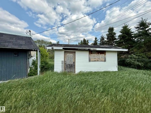 4913 & 4909 49 Avenue, Glendon, AB - Outdoor