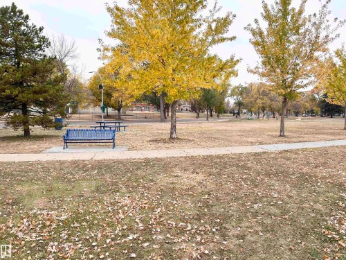 19 10909 106 Street, Edmonton, AB - Outdoor