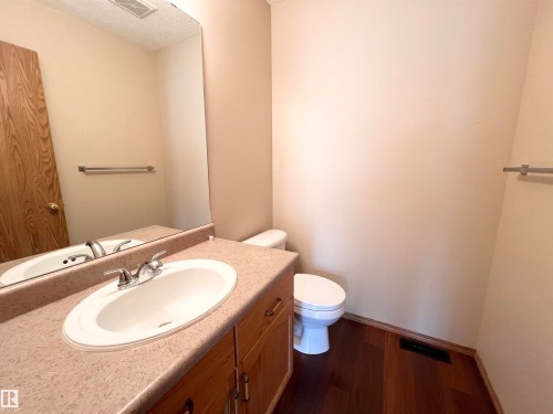 19 10909 106 Street, Edmonton, AB - Indoor Photo Showing Bathroom