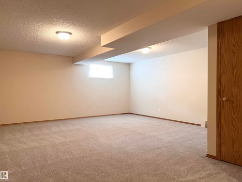 19 10909 106 Street, Edmonton, AB - Indoor Photo Showing Other Room
