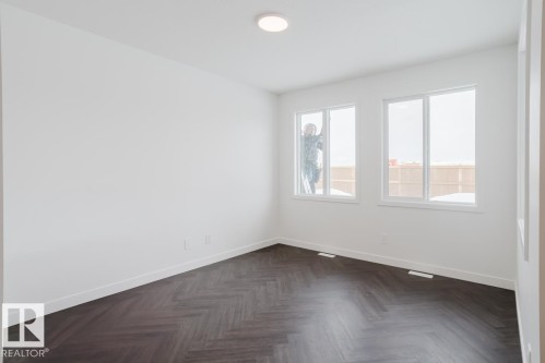 2827 65 Street, Edmonton, AB - Indoor Photo Showing Other Room