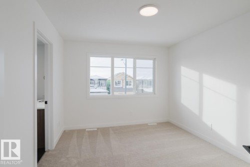 2827 65 Street, Edmonton, AB - Indoor Photo Showing Other Room
