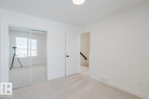 2827 65 Street, Edmonton, AB - Indoor Photo Showing Other Room