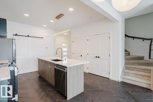 2827 65 Street, Edmonton, AB - Indoor Photo Showing Kitchen