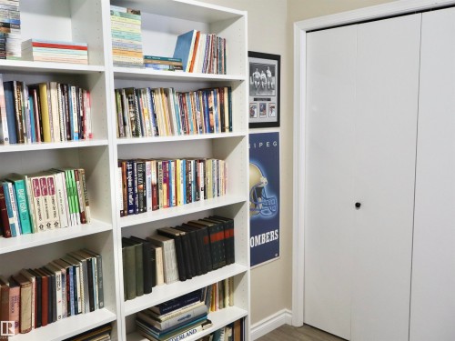 4823 49A Street, Barrhead, AB - Indoor