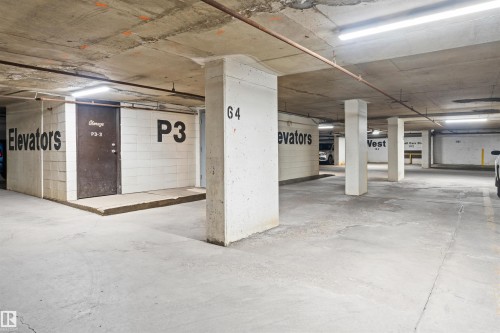 901 10145 109 Street, Edmonton, AB - Indoor Photo Showing Garage