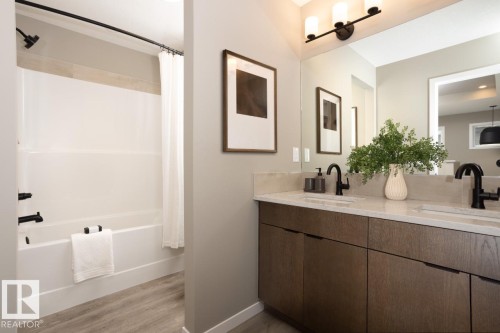 7103 51 Avenue, Beaumont, AB - Indoor Photo Showing Bathroom