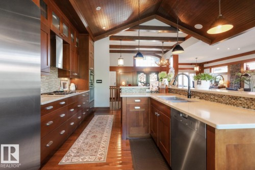 4023 Whispering River Drive, Edmonton, AB - Indoor Photo Showing Kitchen With Double Sink With Upgraded Kitchen
