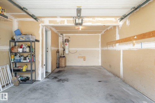 52 9630 176 Street, Edmonton, AB - Indoor Photo Showing Garage
