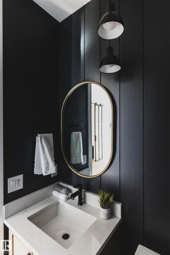 8350 120 Street, Edmonton, AB - Indoor Photo Showing Bathroom