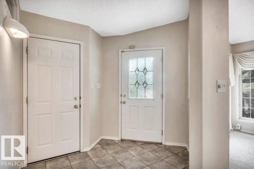 112 Haddow Close, Edmonton, AB - Indoor Photo Showing Other Room