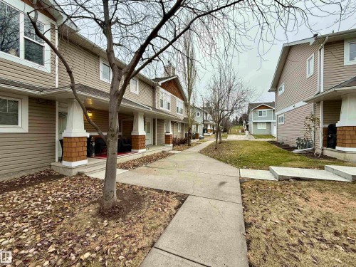 25 70 Cavan Road, Sherwood Park, AB - Outdoor