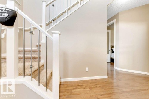 5424 20 Avenue, Edmonton, AB - Indoor Photo Showing Other Room