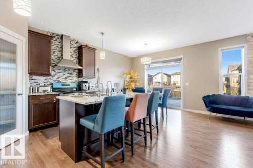 5424 20 Avenue, Edmonton, AB - Indoor