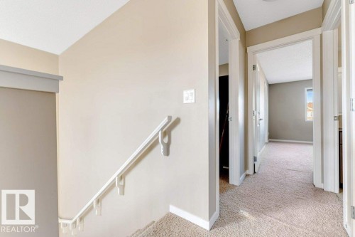 5424 20 Avenue, Edmonton, AB - Indoor Photo Showing Other Room