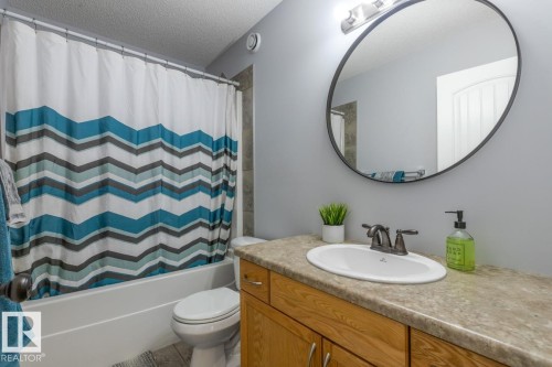 2 Sequoia Bend, Fort Saskatchewan, AB - Indoor Photo Showing Bathroom