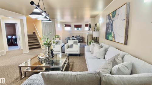 13023 35 Street, Edmonton, AB - Indoor Photo Showing Living Room